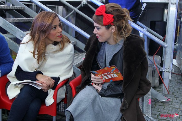 Rita Ferro Rodrigues e Raquel Strada conversam durante um intervalo