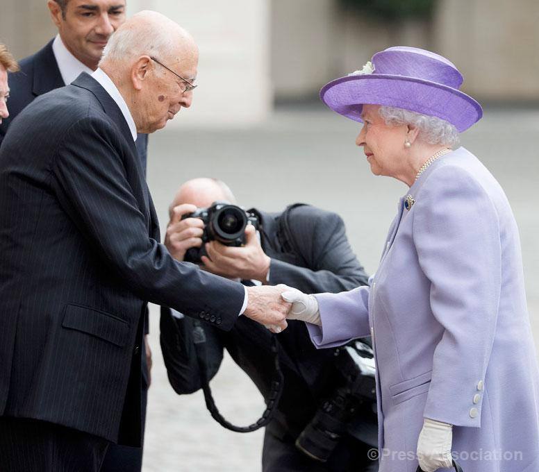Papa Francisco recebeu rainha Isabel II - MoveNotícias