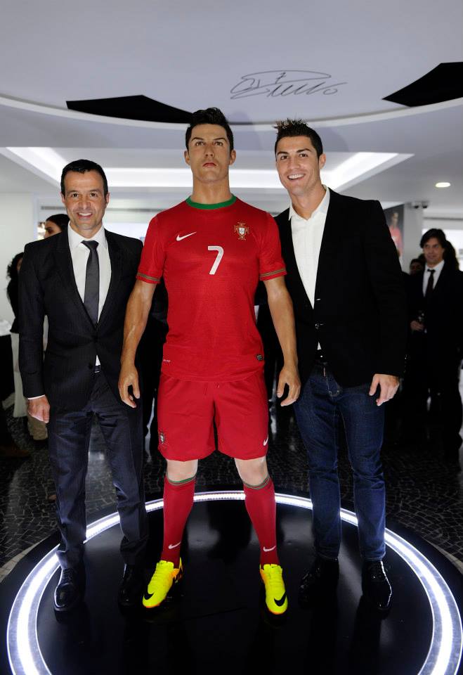 Mendes quer comprar iate de Juan Carlos MoveNotícias