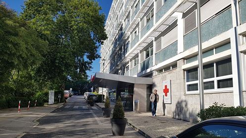 hospital-da-cruz-vermelha-foto-de-joao-soares-dia-da-morte-de-mario-soares