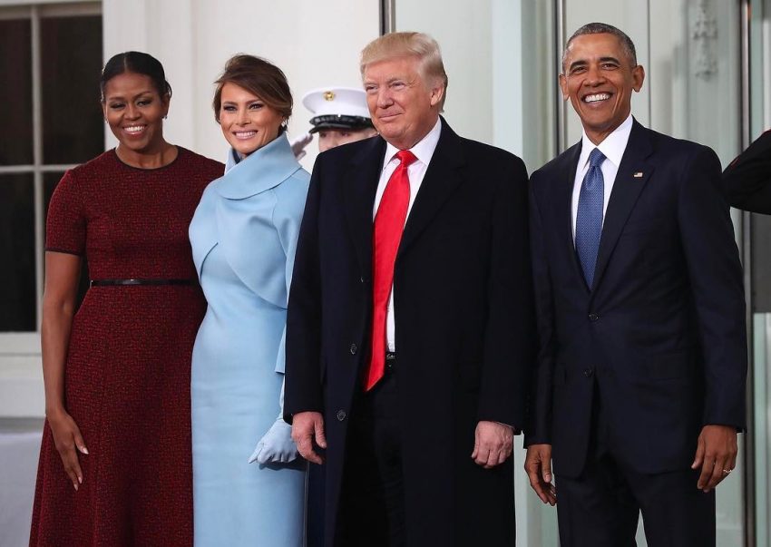 Michelle e Barack Obama e Melania e Donald Trump tomada de posse capa